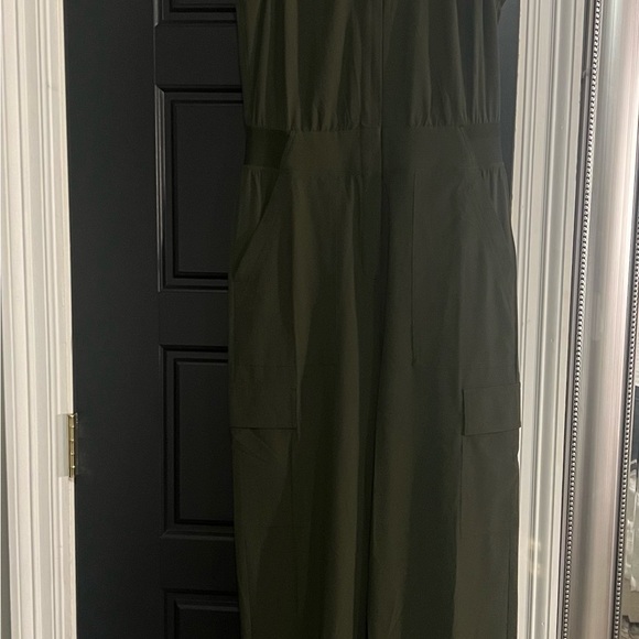 NWOT Athleta Brooklyn Utility Jumpsuit Size 0 Aspen Olive Green - Picture 5 of 12